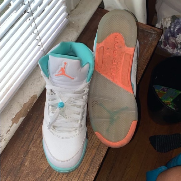 Light aqua 5’s - Picture 2 of 3